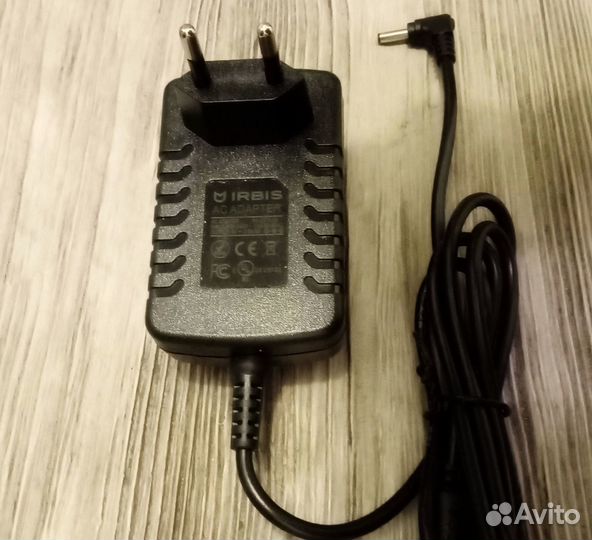 Сетевой адаптер для ноутбука Ирбис: 5В 2.5А - 3А