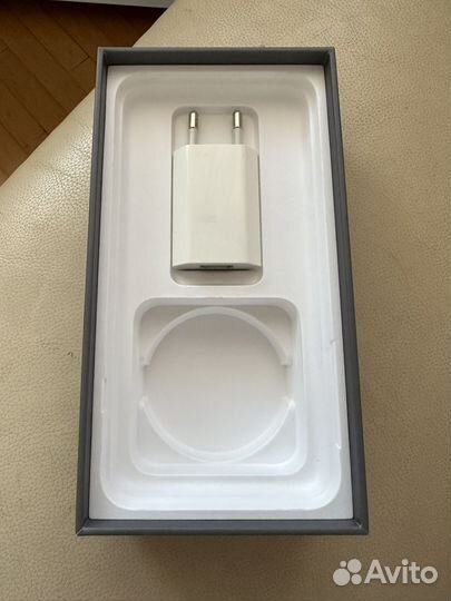 iPhone 8 Plus, 64 ГБ