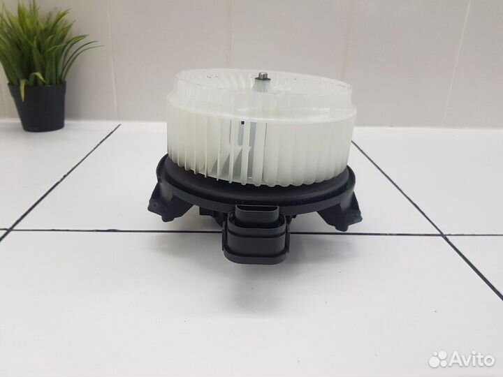 Моторчик отопителя (Geely Coolray)