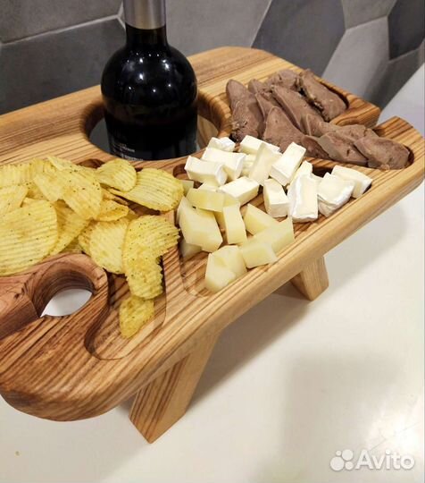 Винный столик - Винница из массива