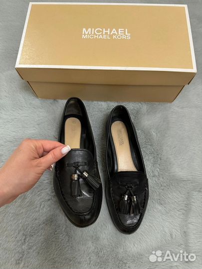 Лоферы женские Michael Kors с кисточками