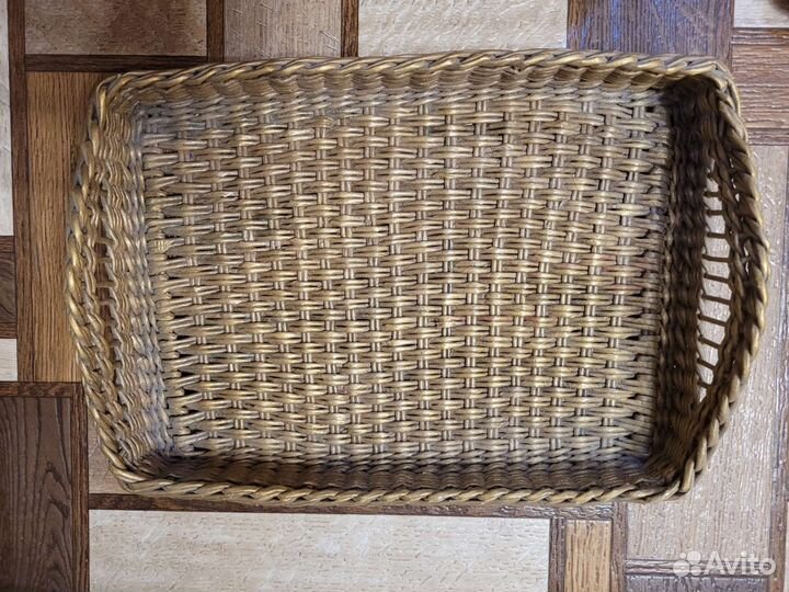 Плетеный поднос
