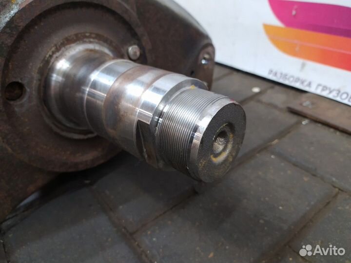 Кулак поворотный левый Daf XF106