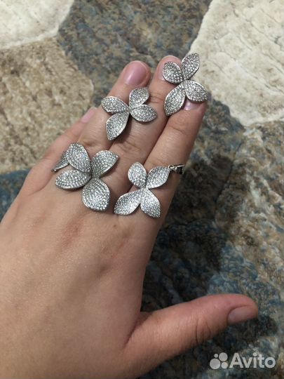 Серебряный комплект