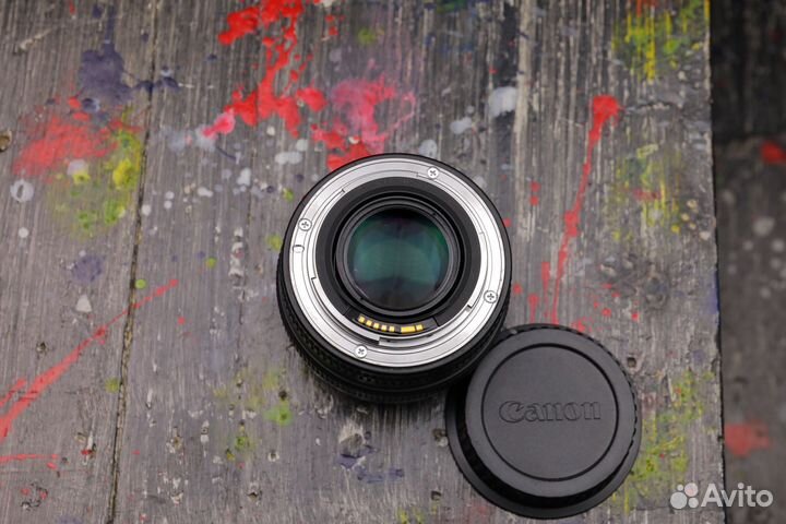 Canon EF 50mm f/1.4 USM