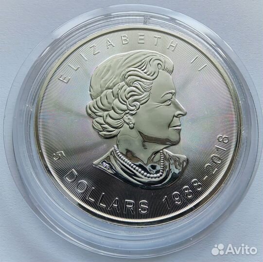 Серебряная монета Канады 