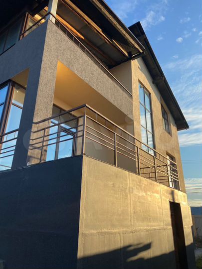 Дом 355 м² на участке 6,5 сот.