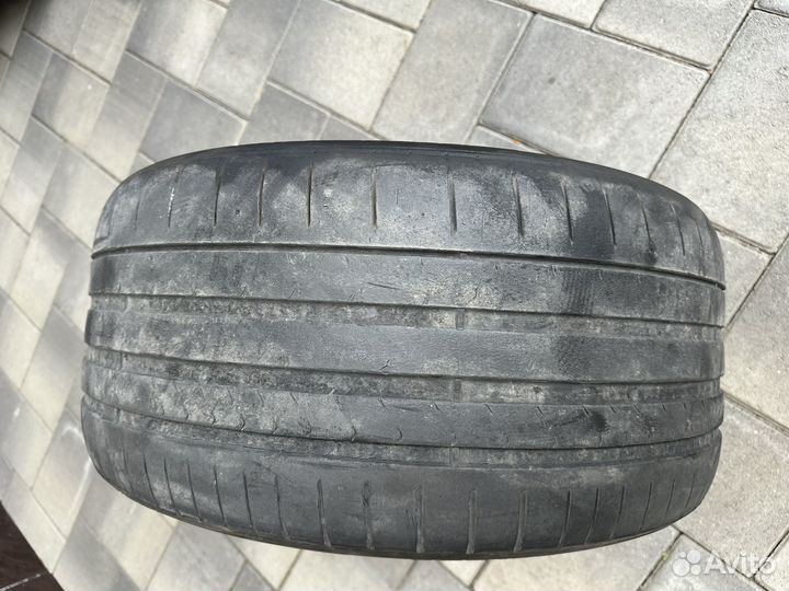 Pirelli P Zero 275/35 R19