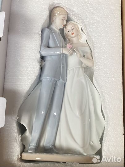 Статуэтка влюбленная пара