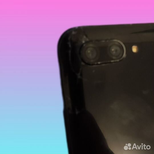 HONOR 10, 4/64 ГБ
