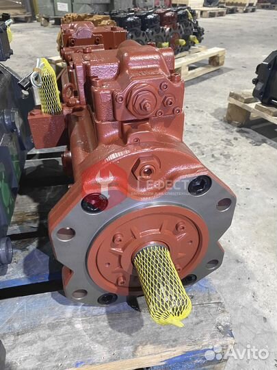 Основной насос Hyundai R320LC-7A K3V180DT