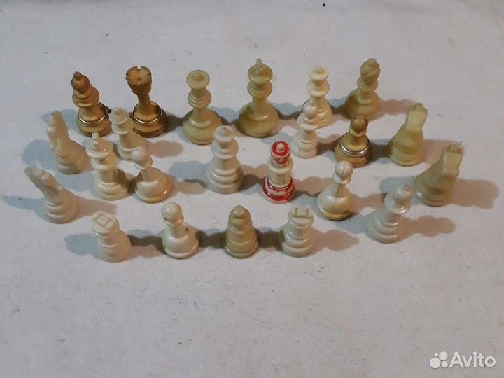 Шахматы маленькие наборы не полные