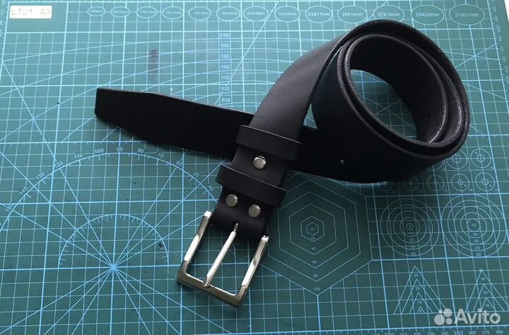 Кожаный ремень ручной работы