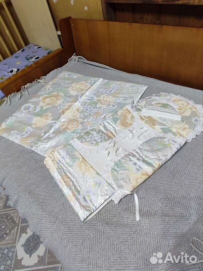 Комплект на выписку (одеяло, конверт, чепчик)