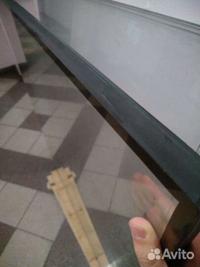 Оконное стекло. Осталось 3шт