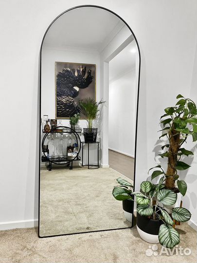 Зеркало арочное в алюминиевой раме