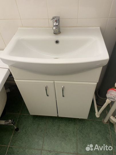 Тумба для ванной с раковиной и зеркало/шкафчик