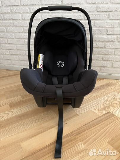 Автокресло Bugaboo Turtle Air 0+ с базой isofix
