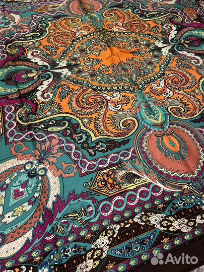 Шелковый платок шаль Etro коричневый с узорами