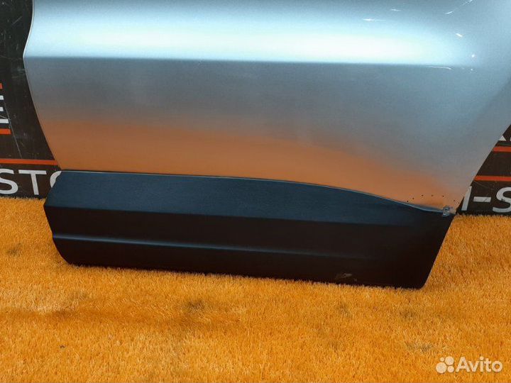 Дверь задняя левая Volkswagen Tiguan 5N cawa 2009