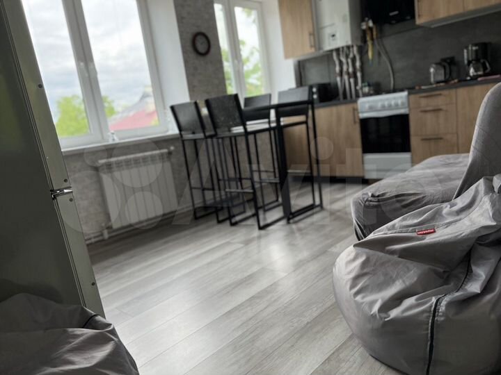 2-к. квартира, 60 м², 3/4 эт.