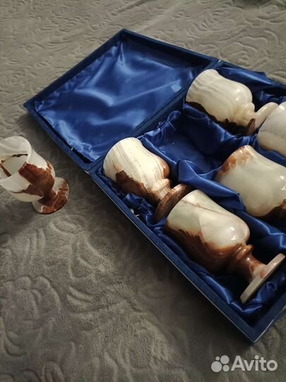 Бокалы из камня (оникс)