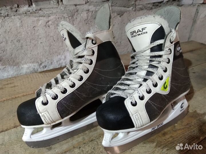 Коньки хоккейные