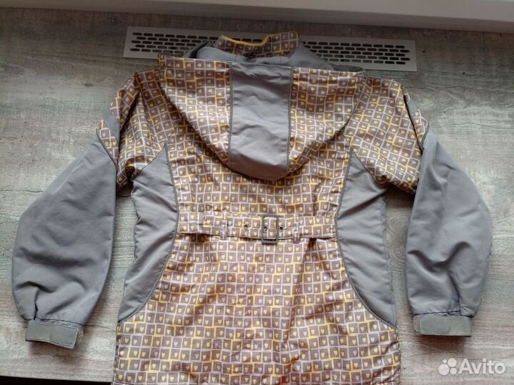 Ветровка для девочки