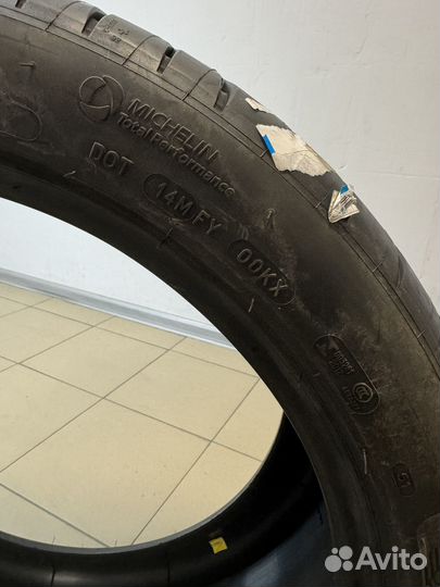 Michelin Pilot Sport 4 S 285/35 R20 104