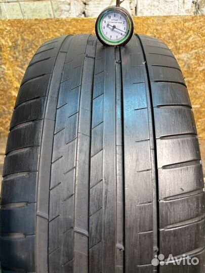 Michelin Pilot Sport 4 235/45 R18