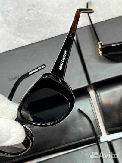 Женские очки Saint Laurent