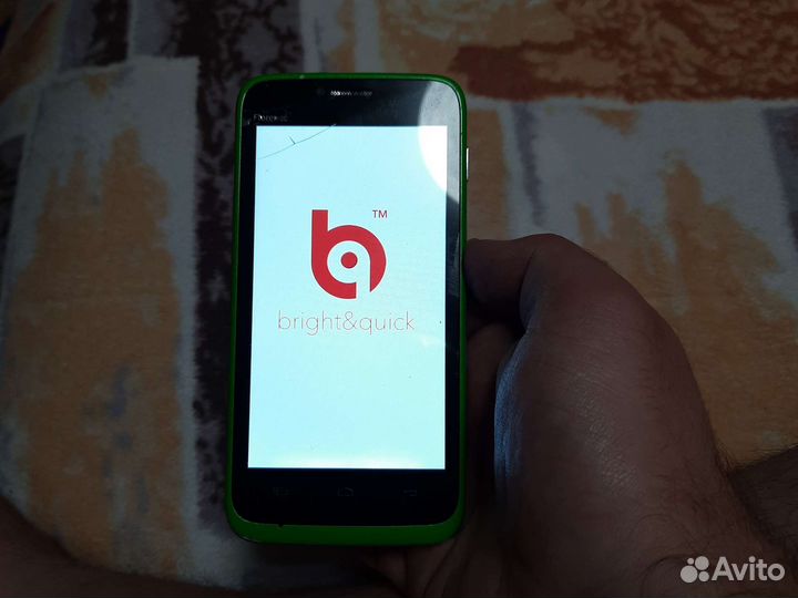 Телефон BQ