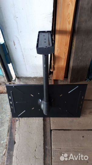 Кронштейн для телевизора поворотный