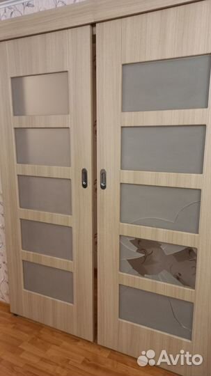 Ремонт дверей, замена разбитых стекол