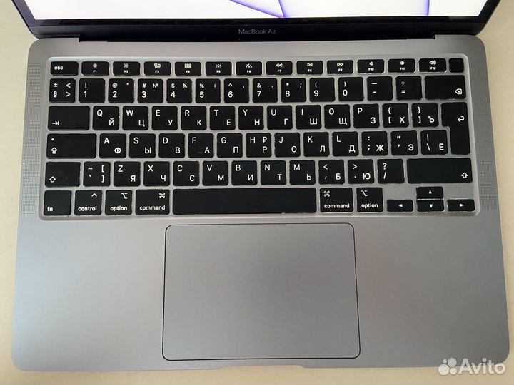 Apple macbook air 13 2020 i3