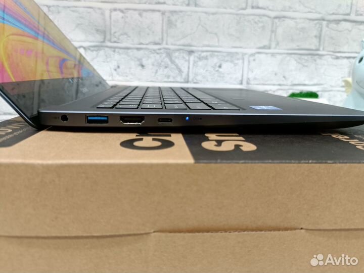 Ноутбук chuwi CoreBook 13 16GB/512/i5-1235U