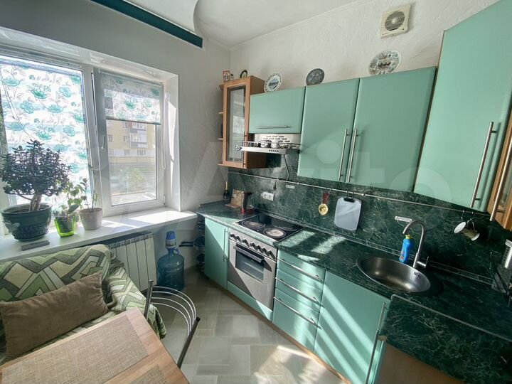 2-к. квартира, 56 м², 2/5 эт.