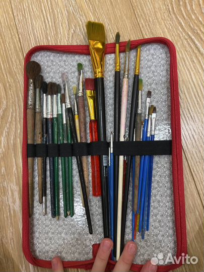 Акварель художественная и кисти