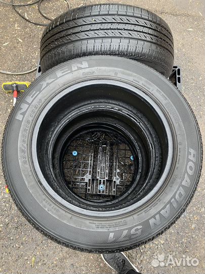 Nexen Roadian 571 235/60 R18 103