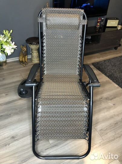 Кресло Шезлонг со столиком