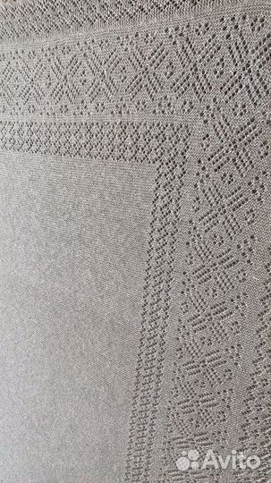 Пуховый платок шаль