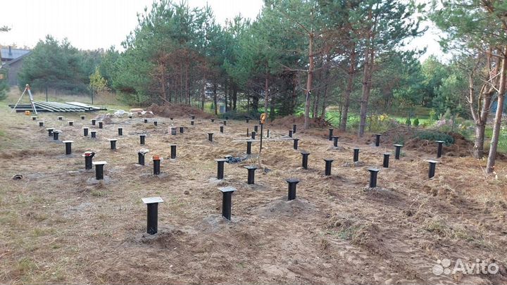 Фундамент на сваях с монтажом, для бани