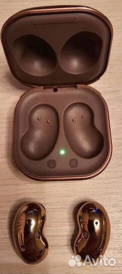 Беспроводные наушники samsung Buds Live