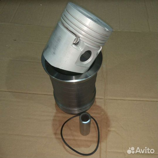 Поршневая зил-130 без колец