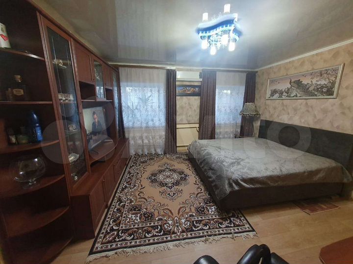 3-к. квартира, 65 м², 1/2 эт.