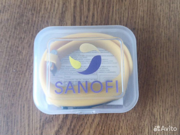 Фитнес браслет sanofi