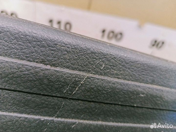 Накладка порога (внутренняя) Land Cruiser (150) -P