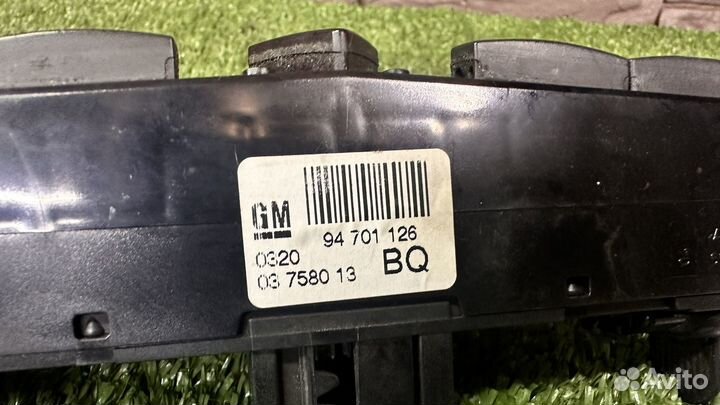 Блок кнопок Opel astra H 94701126