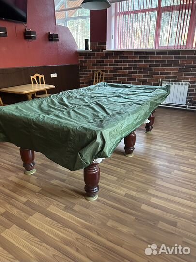 Бильярдный стол