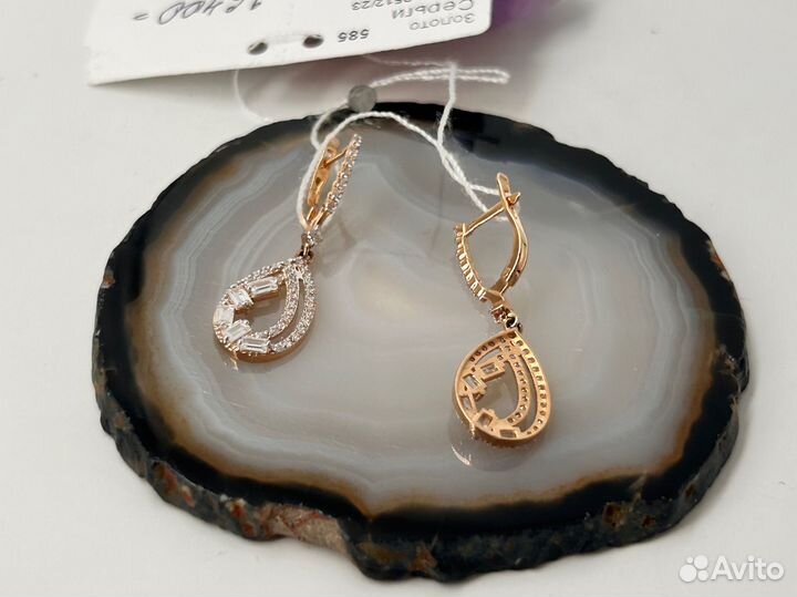Золотые серьги